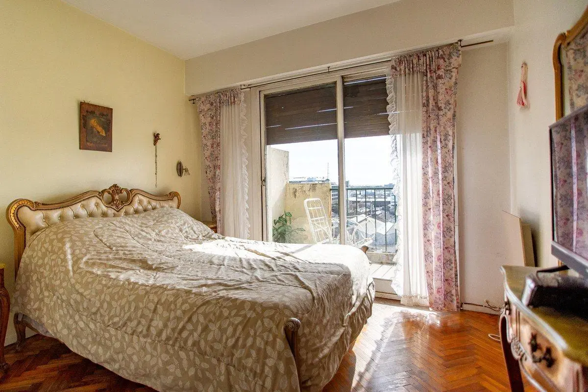 VENTA LA BOCA DEPARTAMENTO 5 AMB. C/ VISTA ABIERTA 5