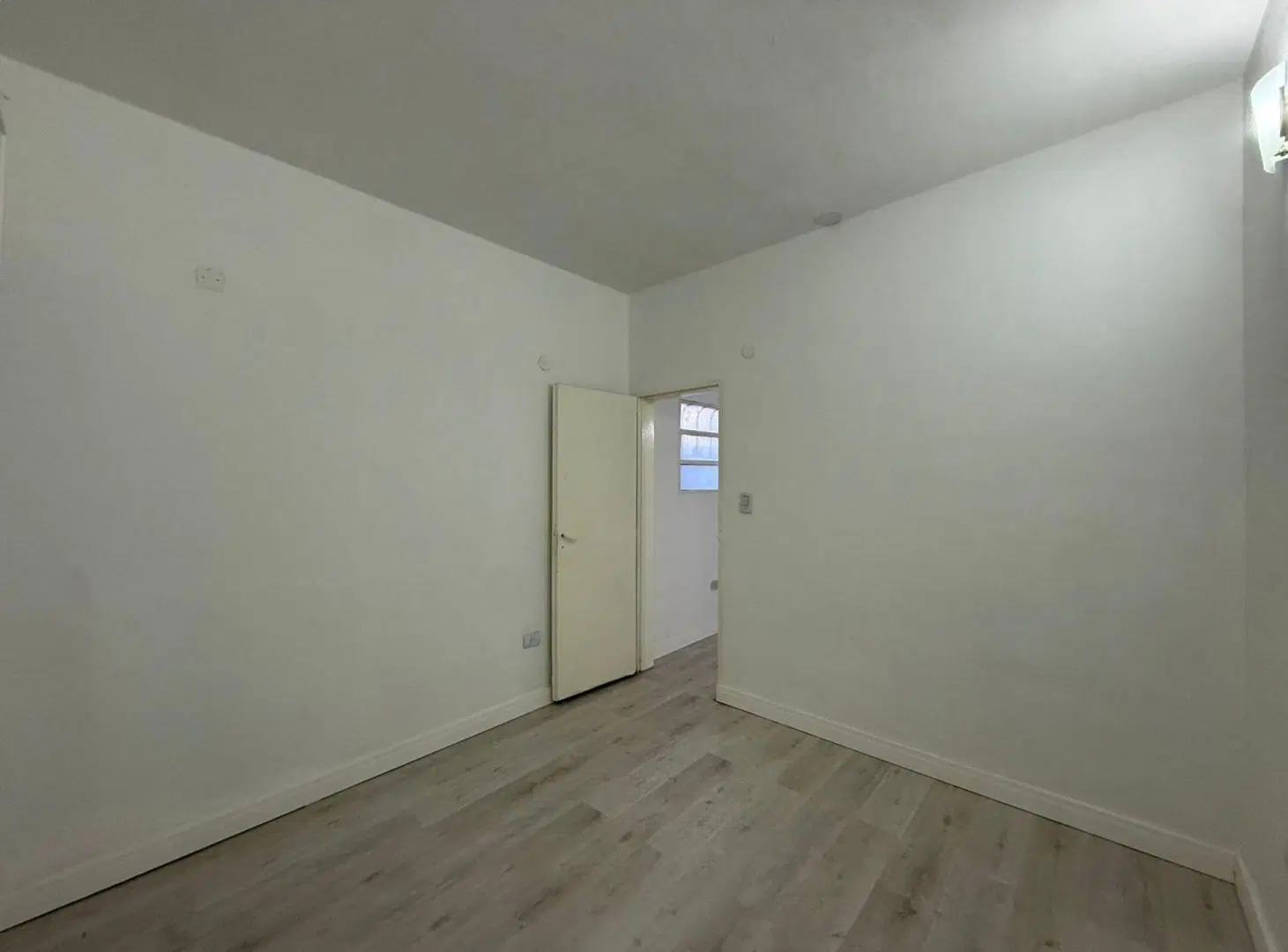 ALQUILER PH 2 AMBIENTES SARANDI PATIO 2