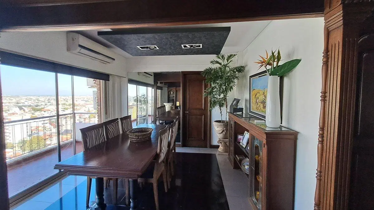 VENTA PISO 4 AMBIENTES CON HABITACIÓN DE SERVICIO 3