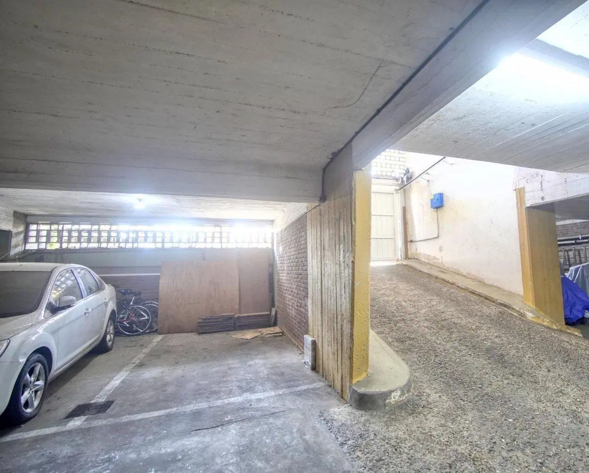 La Lucila Venta Departamento 4 ambientes + cochera 2