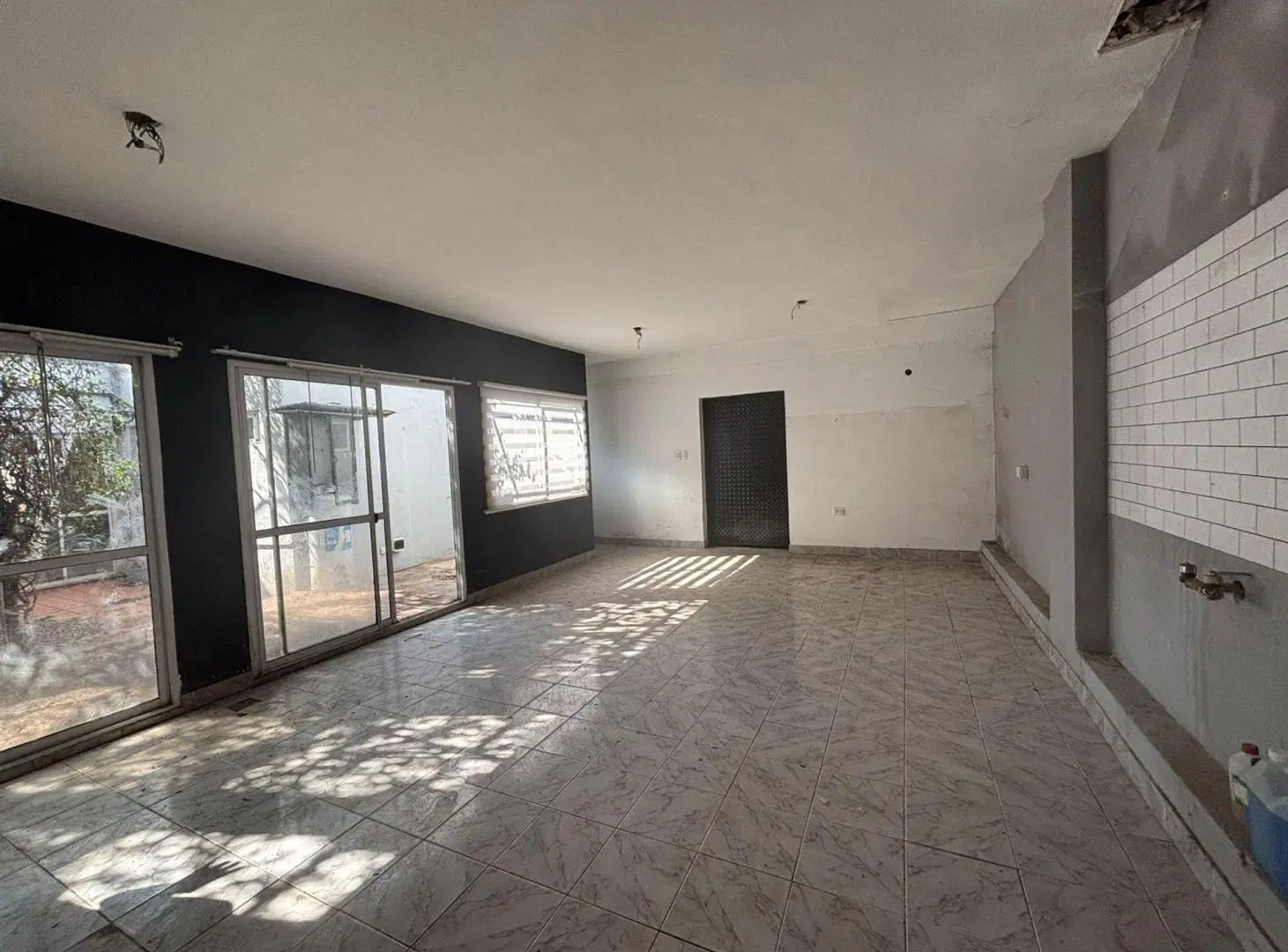 VENTA LANUS ESTE VIVIENDA MAS GALPON 3