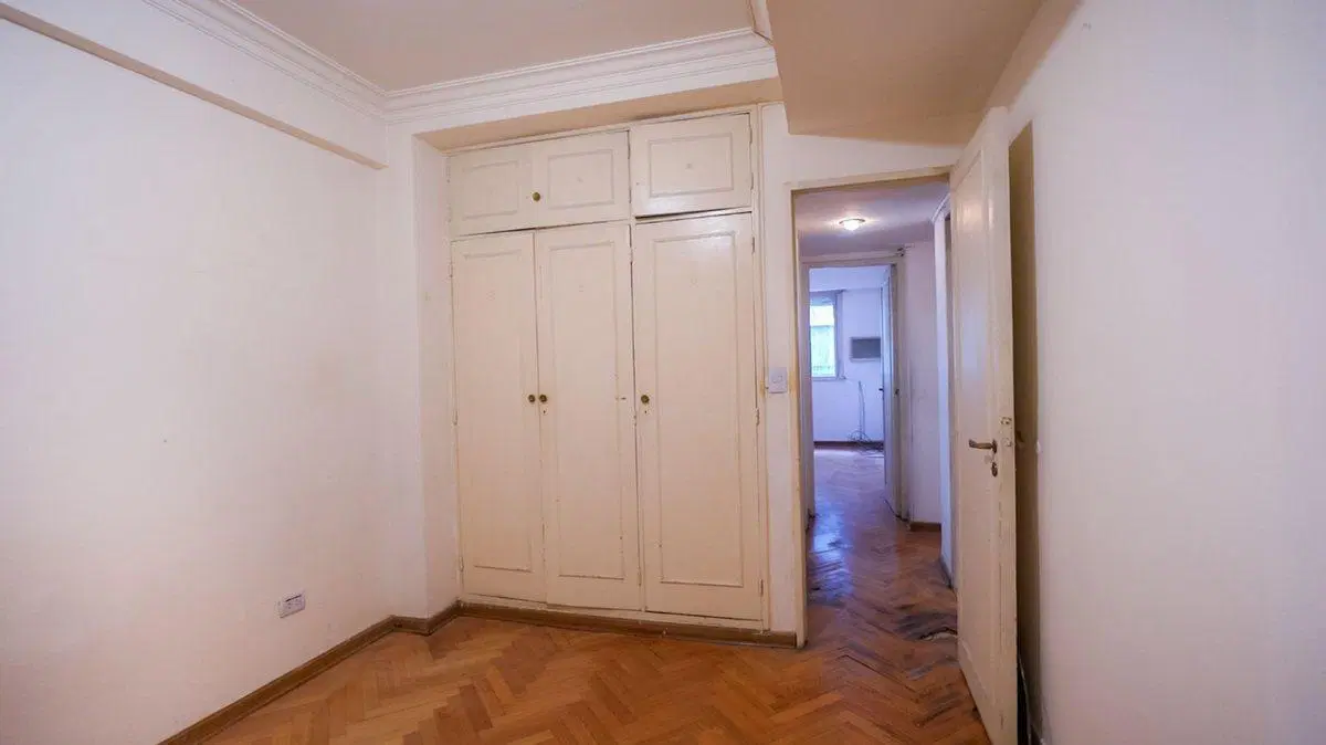 VENTA 3 AMB C DEP/BALCON BARRACAS - EDIF CATEGORIA 4