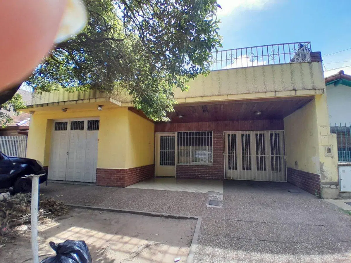 VENTA CASA 3 AMB/ LOMAS DE ZAMORA/ OPORTUNIDAD 5