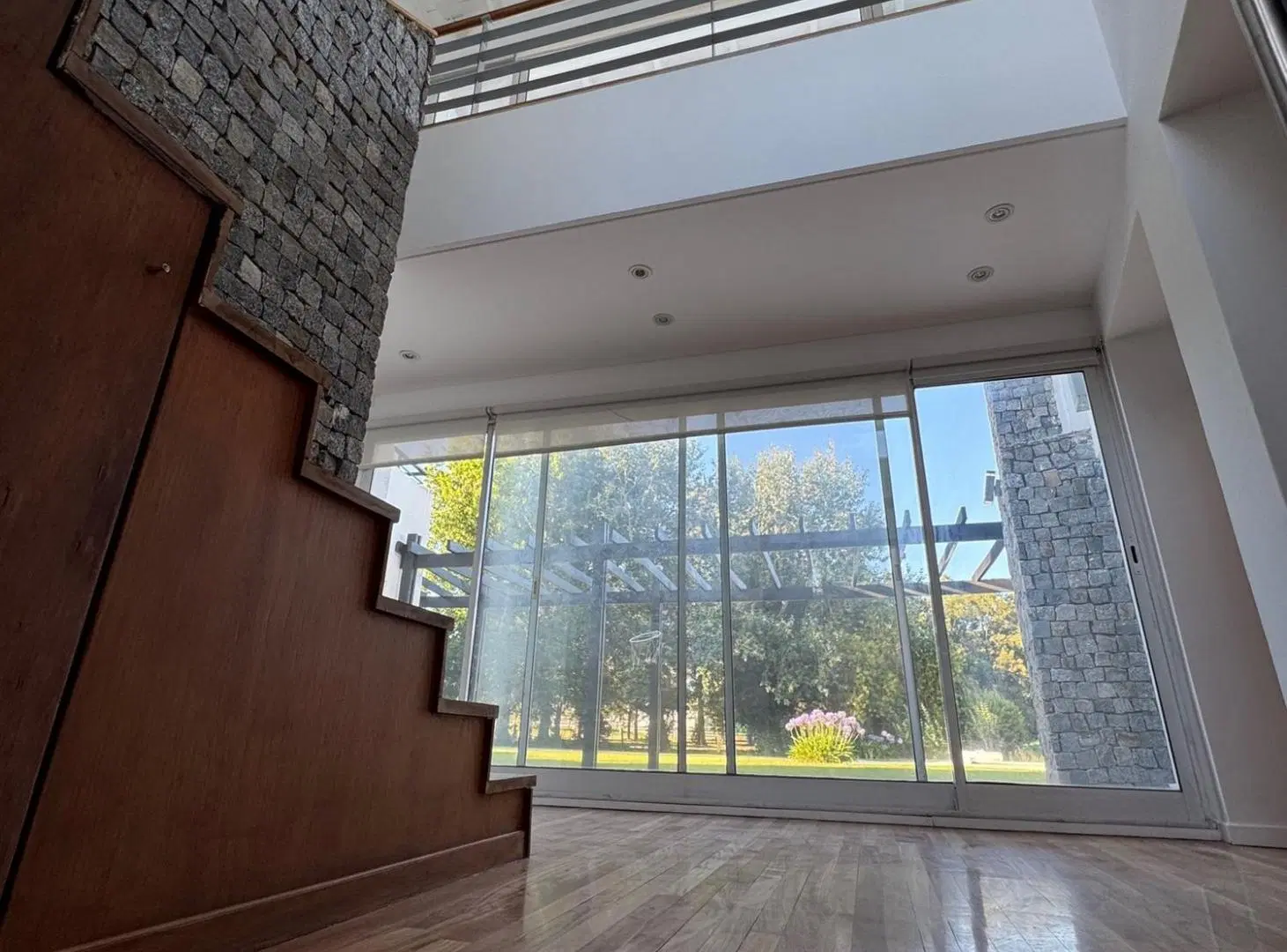 VENTA CASA COUNTRY ABRIL EL HIPICO 5 AMB. PISCINA 3