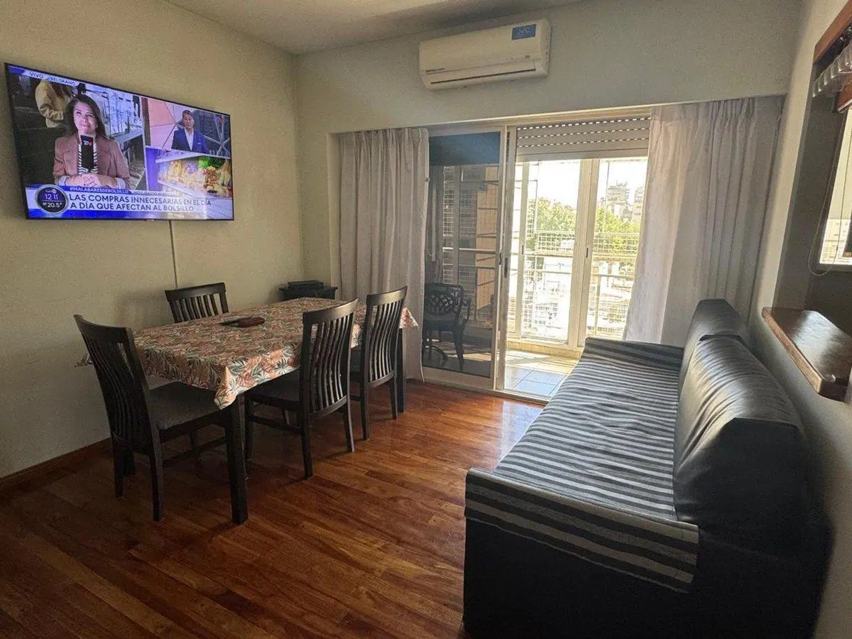 Hermoso Departamento 2 ambientes con cochera 4