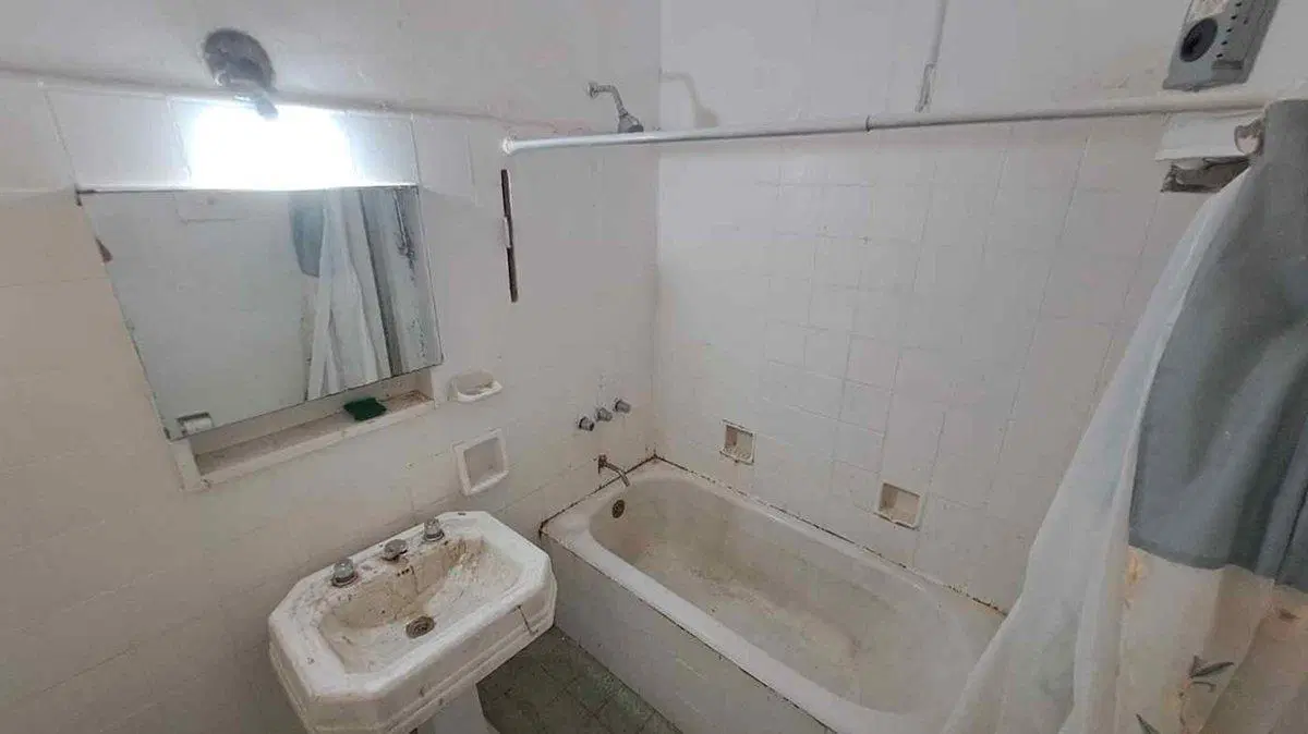 VENTA PH 4 AMBIENTES EN AVELLANEDA CON TERRAZA 2