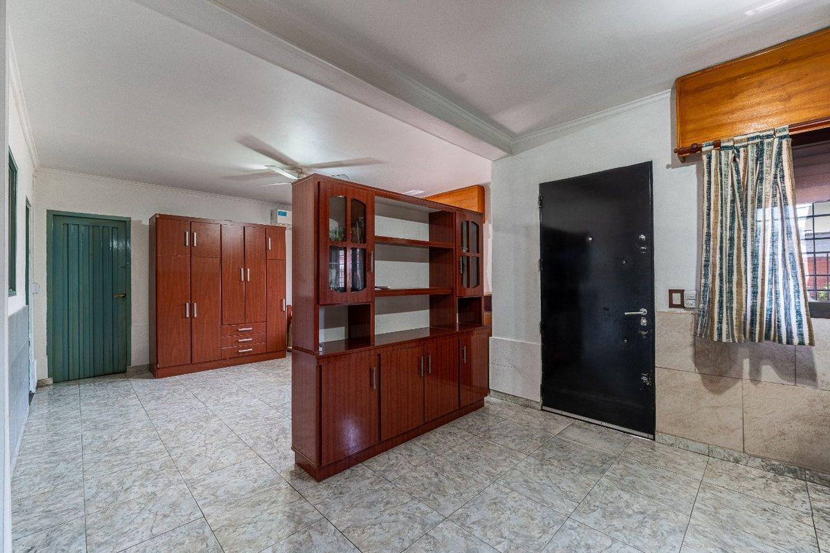 Foto de VENTA CASA 4 AMB. BERTAZATEGUI PATIO-PARRILLA, imagen 1