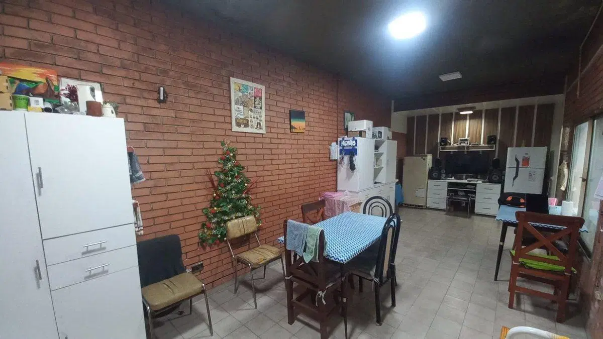 Venta Casa 6 ambientes Quilmes Oeste 8
