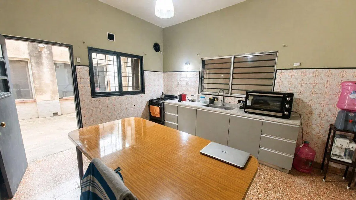 Venta Casa 6 ambientes Quilmes Oeste 3