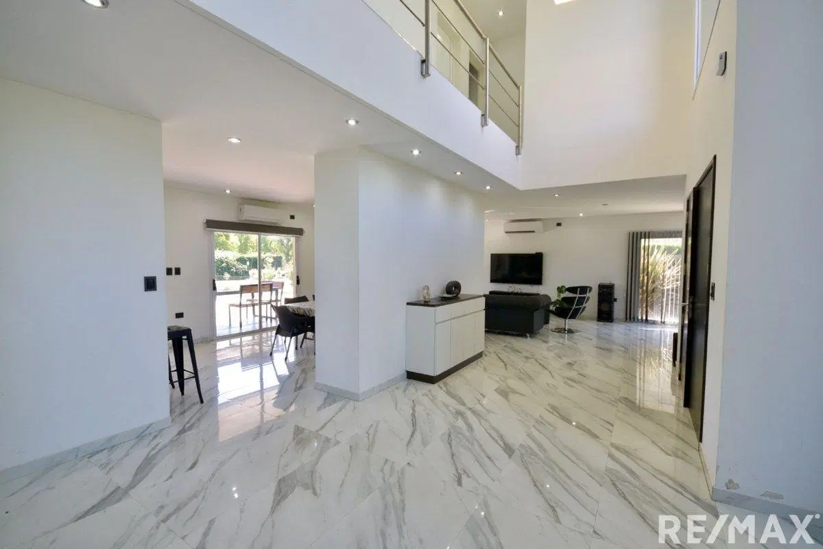 VENTA CASA CLUB DE CAMPO LAS CAÑUELAS 4 AMBIENTES 8