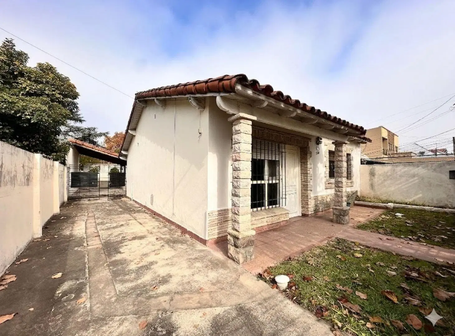 Venta casa 3 Amb c/parque, Lote de 10x46 Llavallol 4
