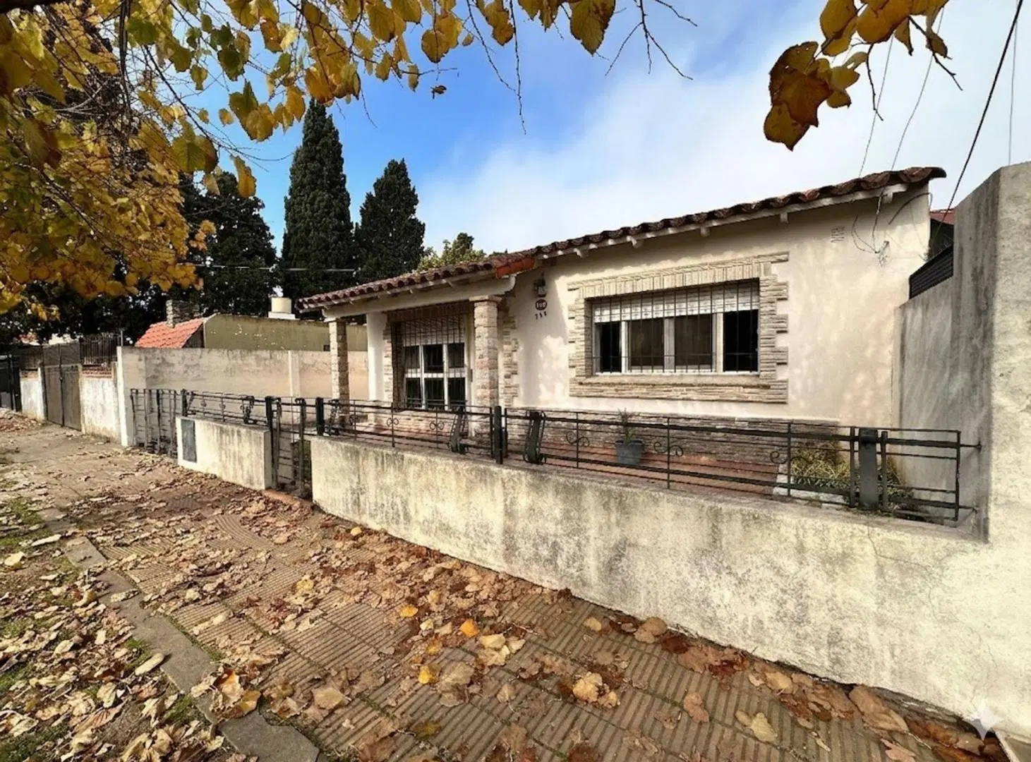 Venta casa 3 Amb c/parque, Lote de 10x46 Llavallol 3