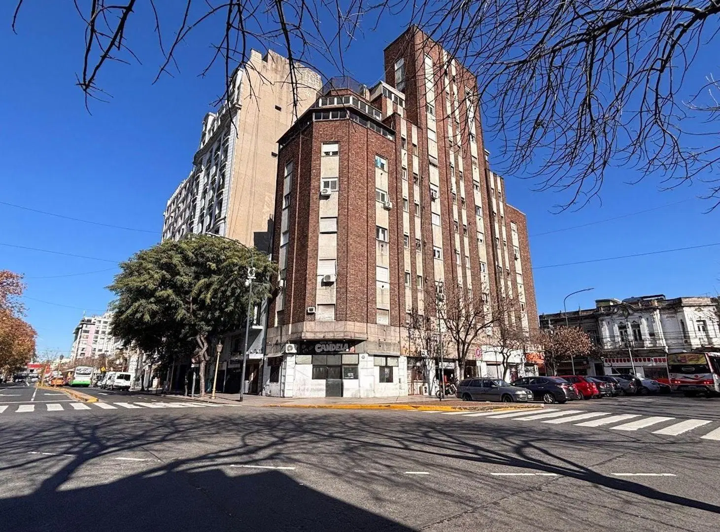 VENTA DEPTO 2 AMB 1° PISO FRENTE 39M2 CONSTITUCIÓN 3