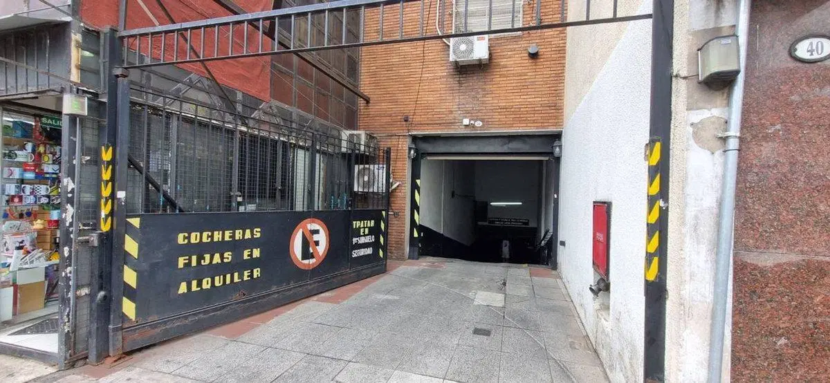 COCHERA FIJA  VENTA EN  SAN PEDRITO   Y RIVADAVIA 5