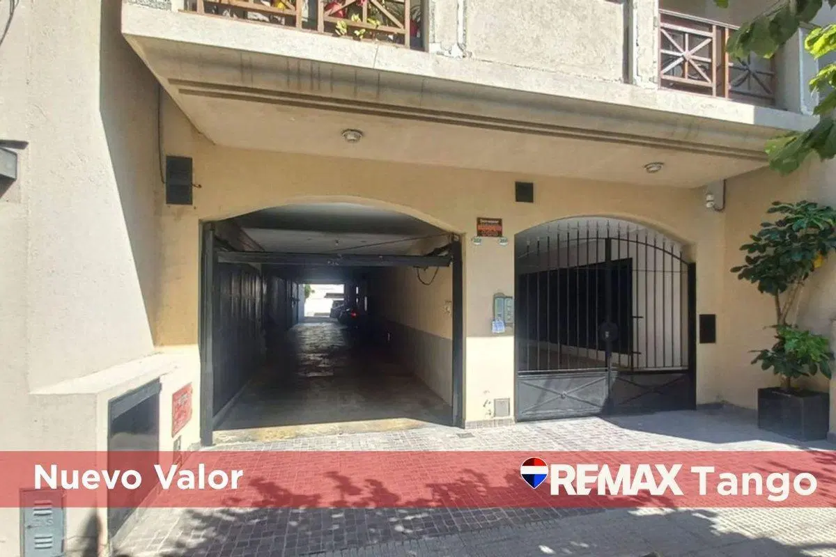 Venta de Cochera en Villa Santa Rita 8