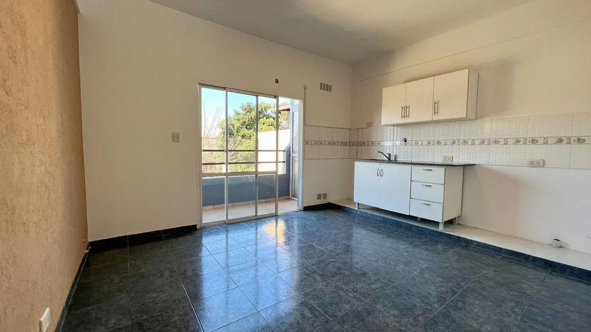Venta PH 2 AMBIENTES QUILMES OSTE CON BALCÓN 8