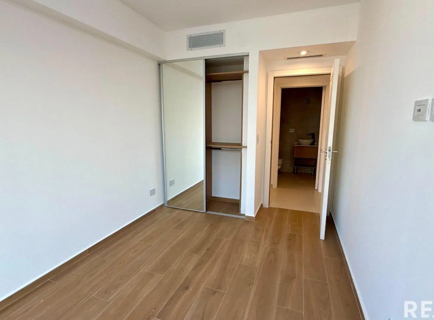 BARRIO NAON VENTA 3 AMB 95 M2 ESTRENAR CATEGORIA 2
