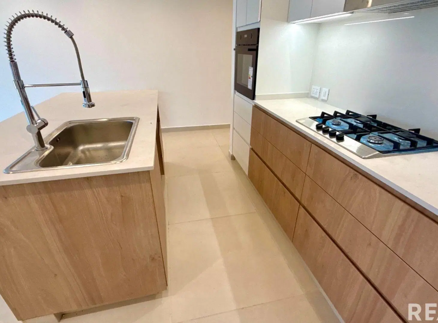 BARRIO NAON VENTA 3 AMB 95 M2 ESTRENAR CATEGORIA 4