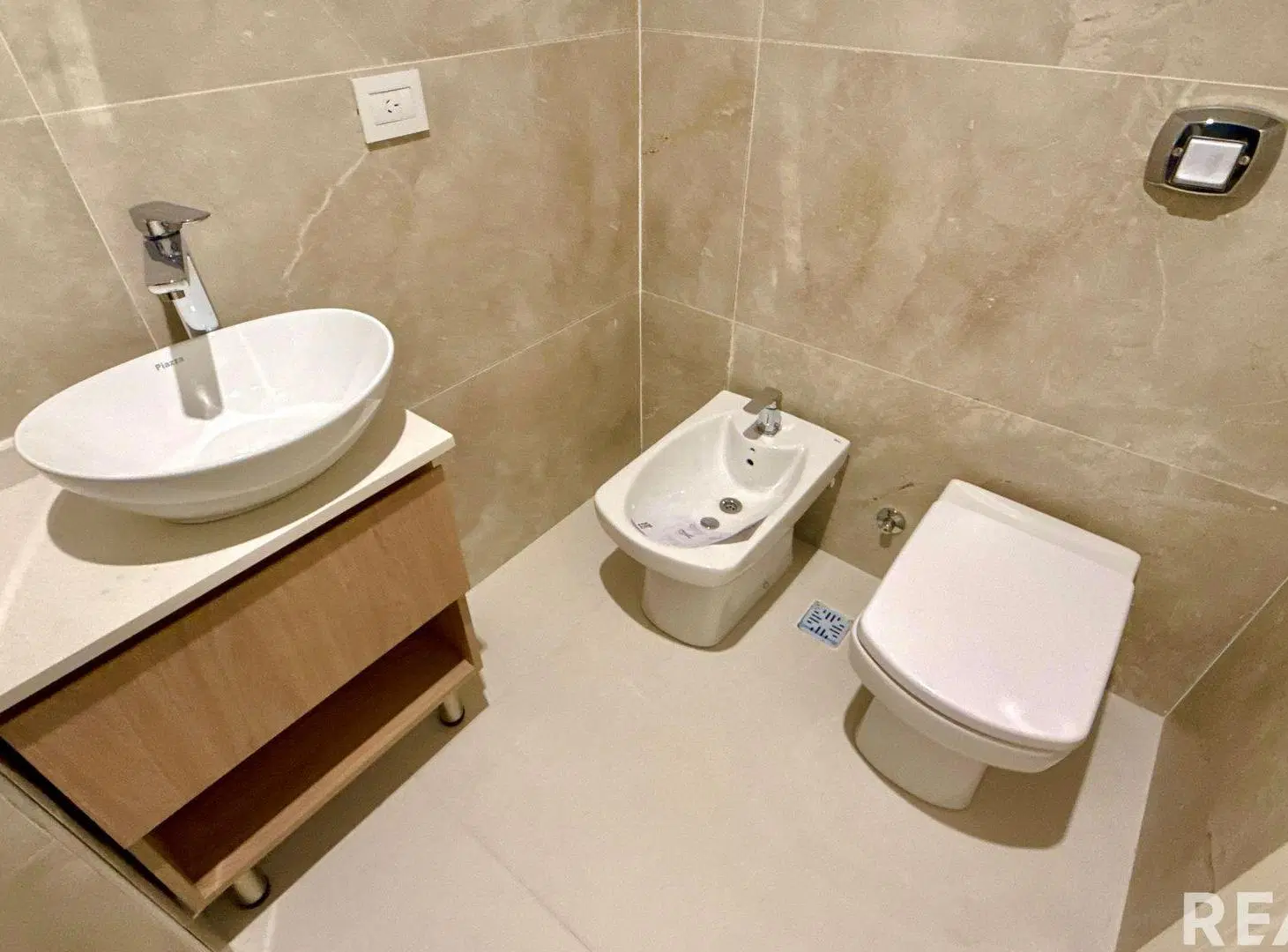 BARRIO NAON VENTA 4 AMB 136 M2 ESTRENAR CATEGORIA 5