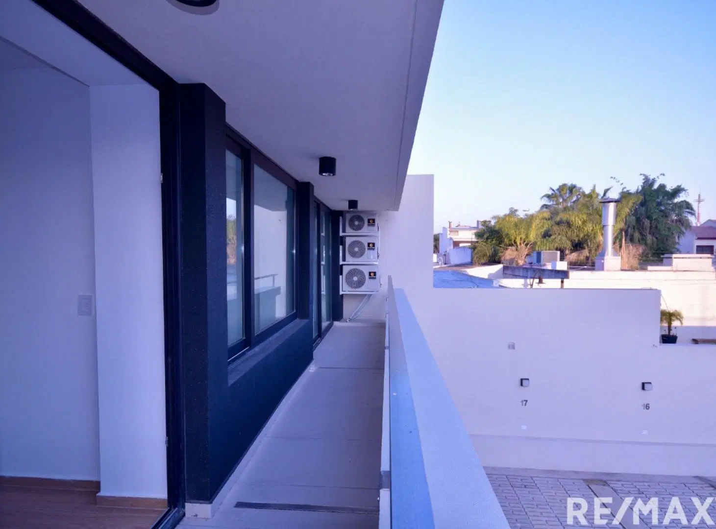BARRIO NAON VENTA 3 AMB 93 M2 PISO ESTRENAR CATEG. 4