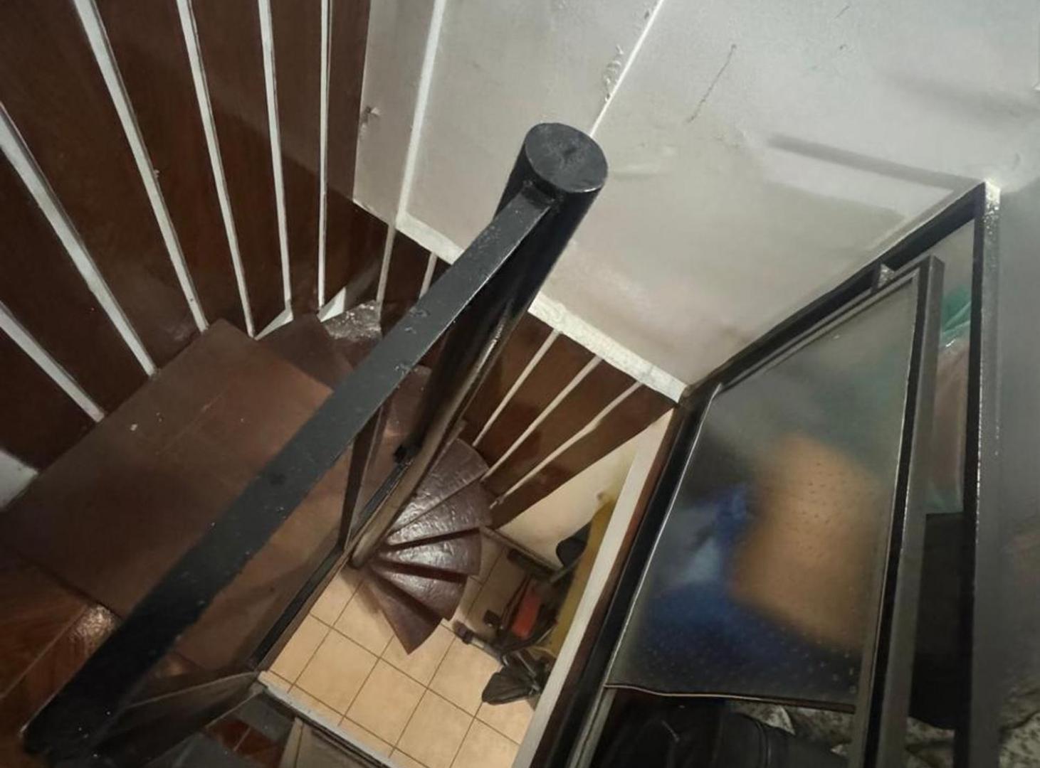 Foto de DEPARTAMENTO 3 AMBIENTES PB 2 PATIOS 2 BAÑOS UADE, imagen 3