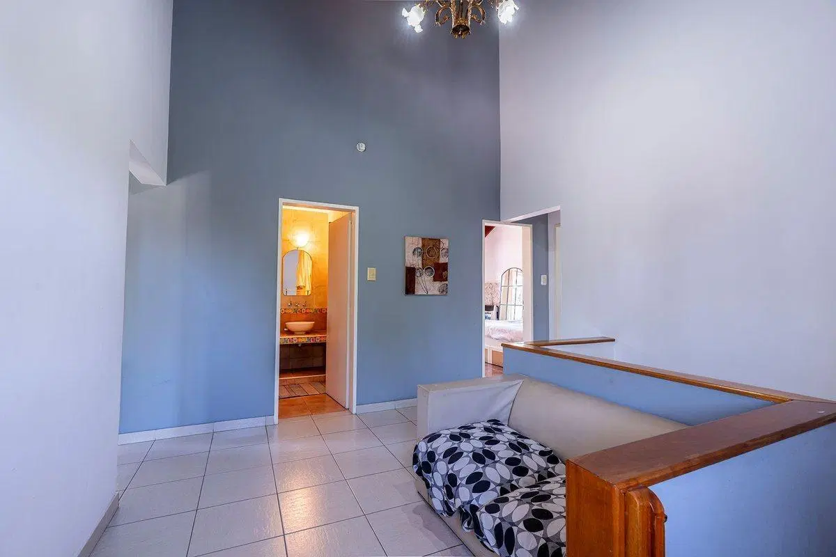 VENTA CASA 5 AMB QUILMES CON PILETA 2