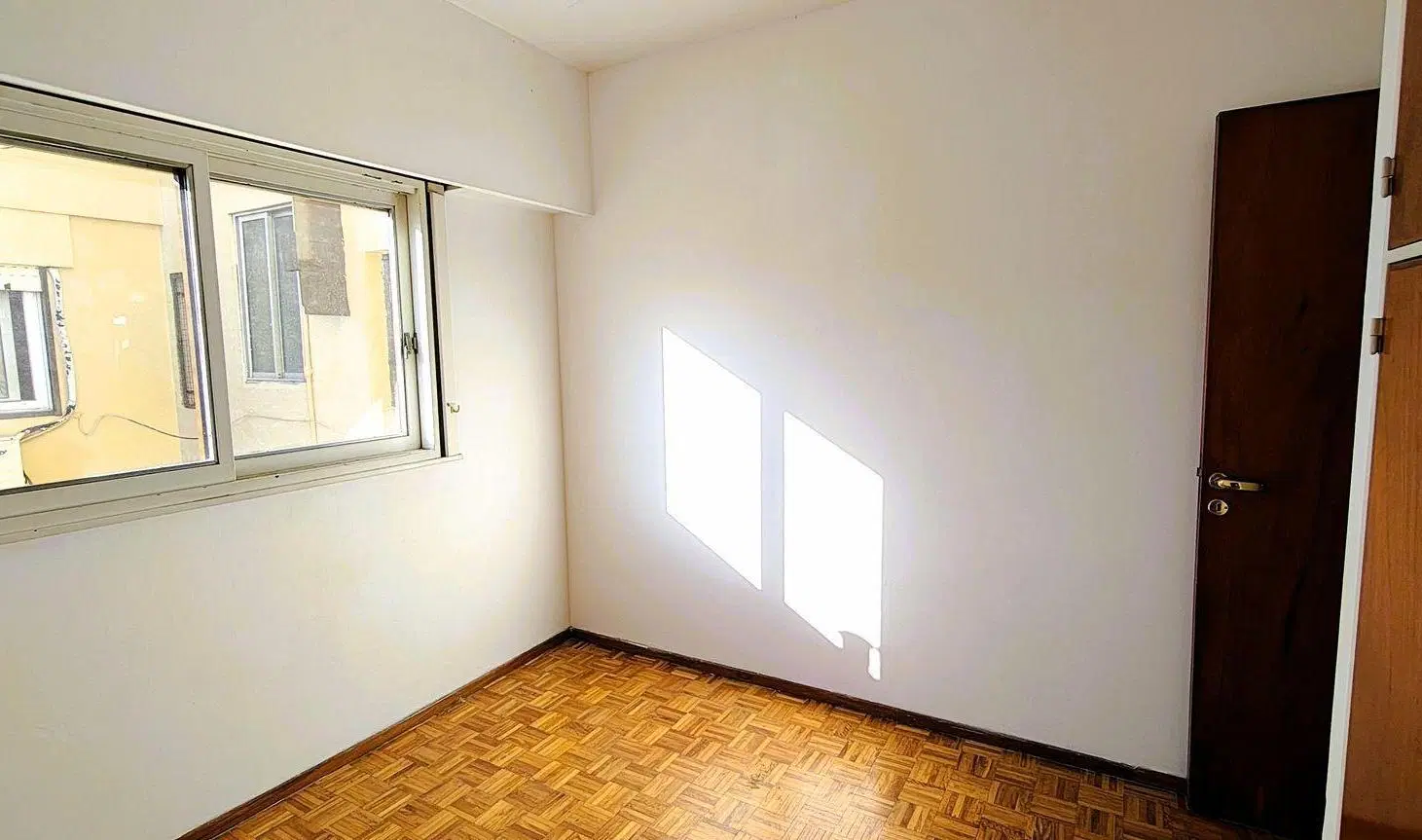 DEPARTAMENTO 4 AMBIENTES VENTA COLEGIALES BALCÓN 3