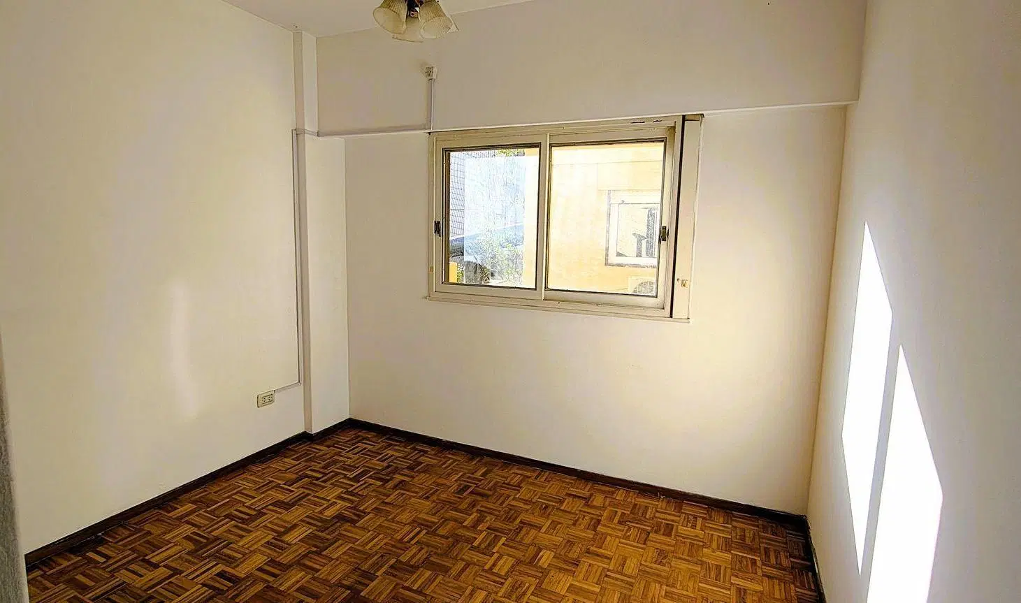 DEPARTAMENTO 4 AMBIENTES VENTA COLEGIALES BALCÓN 8