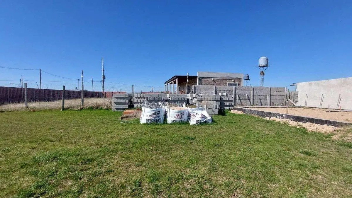 VENTA LOTE 600 M2 DOMSELAAR con materiales 4