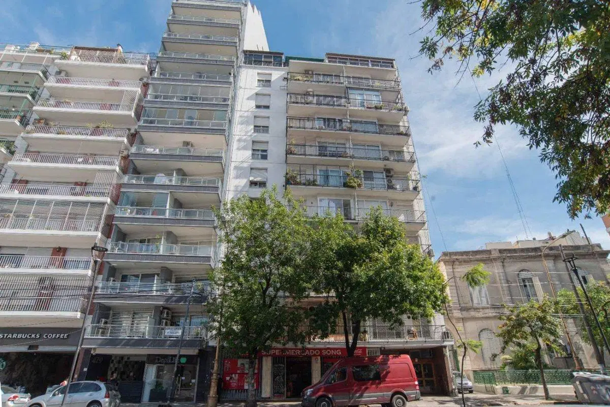 VENTA 3 AMBIENTES EN BARRACAS 2