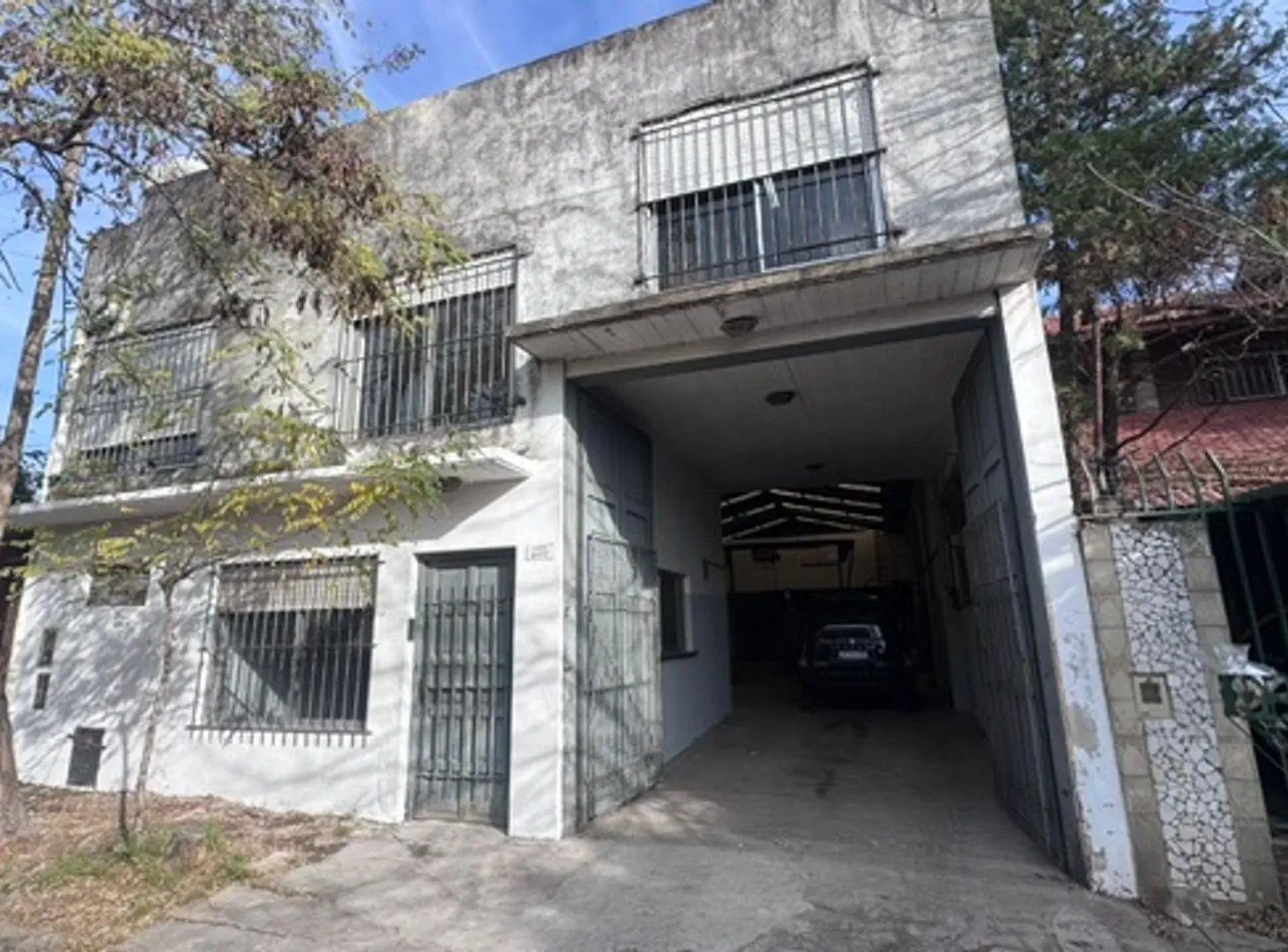 GALPON EN ALQUILER SARANDI 5
