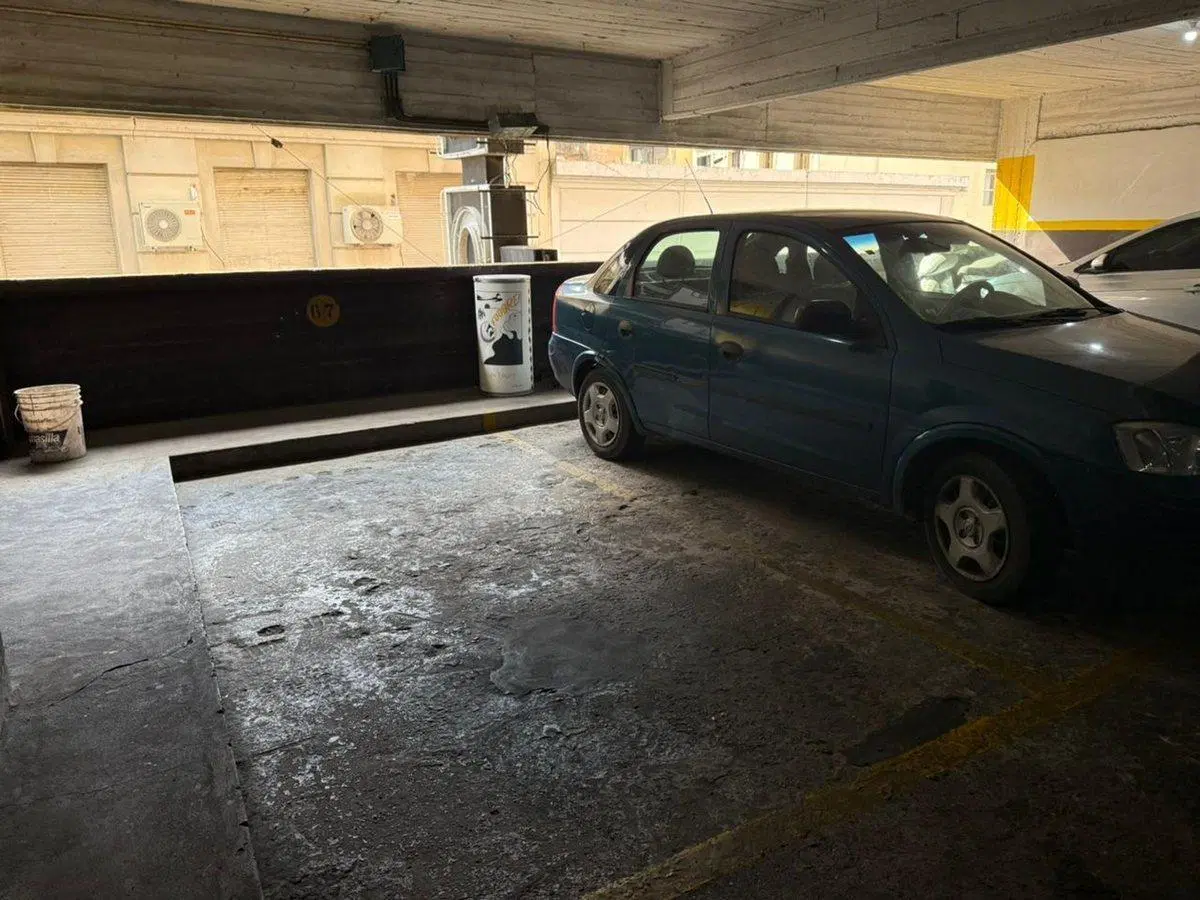 Venta de 4 cocheras fijas y cubiertas en retiro 2