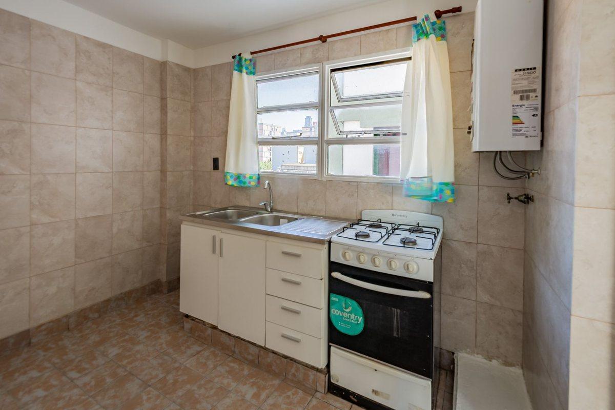 Foto de Venta depto APTO CREDITO 2 amb renovado y luminoso, imagen 1