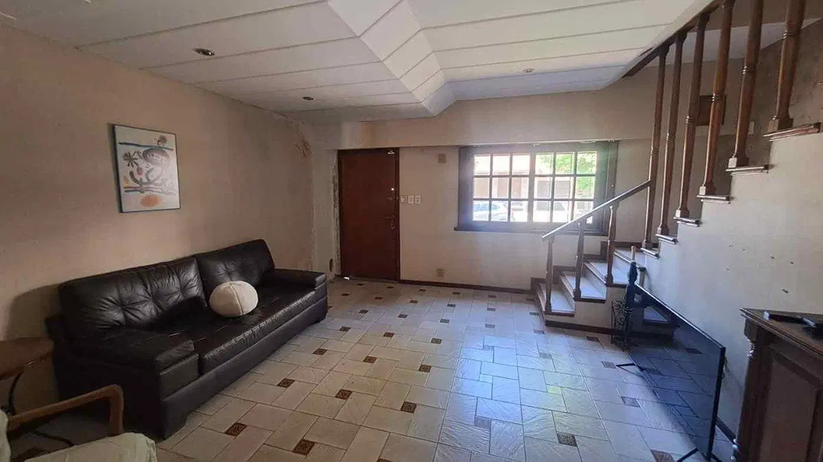 VENTA CASA 5 AMBIENTES EN AVELLANEDA WILDE 2