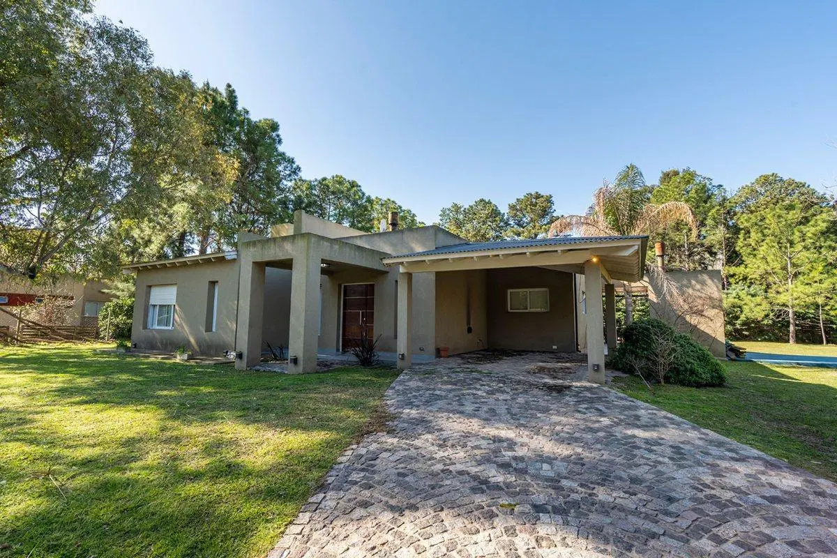 VENTA CASA 5 AMB FRANCISCO ALVAREZ  PILETA 3
