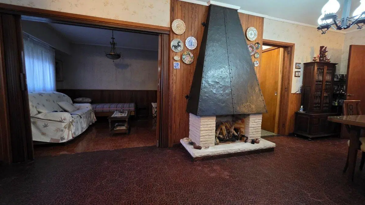 VENTA CASA 4 AMBIENTES BERNAL 5