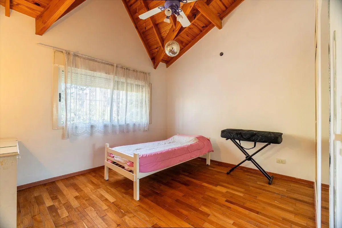 VENTA CASA 5 AMBIENTES CON PILETA RAMOS MEJIA 4