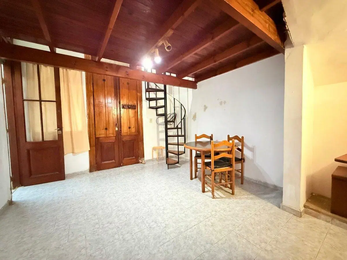 VENTA PH 2 AMB A RESTAURAR BARRACAS 8