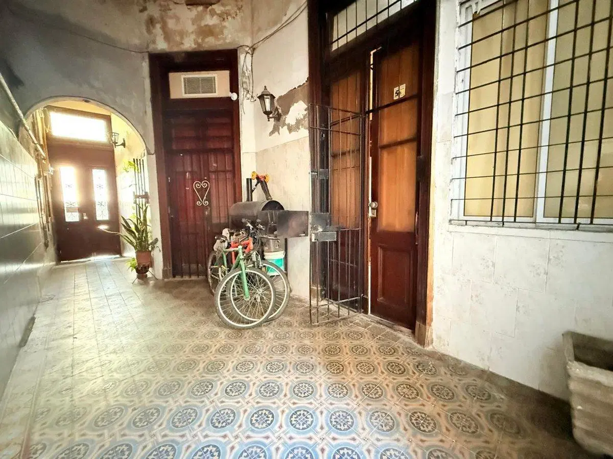 VENTA PH 2 AMB A RESTAURAR BARRACAS 5