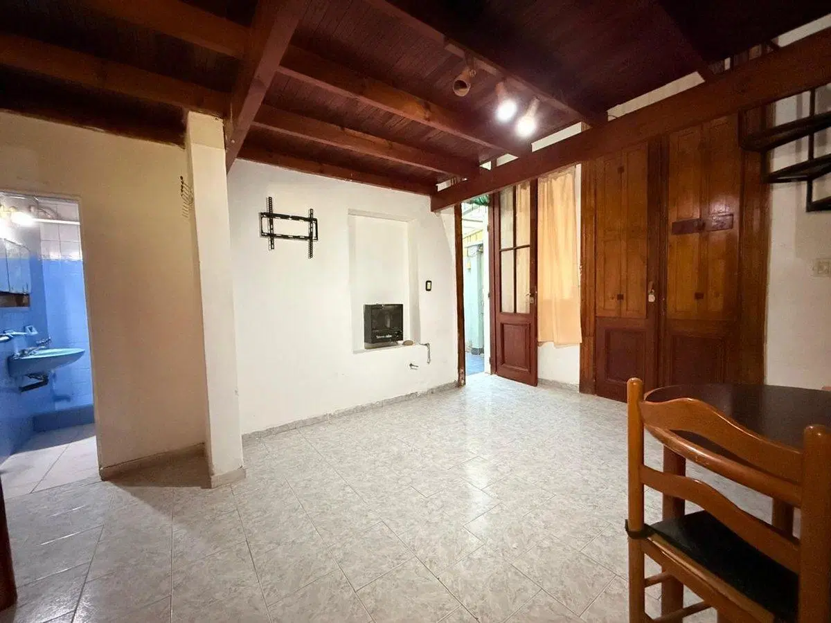 VENTA PH 2 AMB A RESTAURAR BARRACAS 2