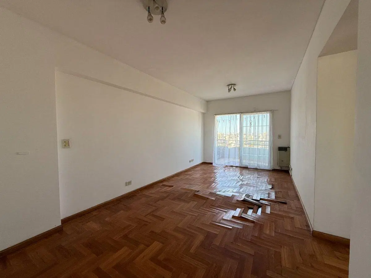 VENTA DEPTO 3 AMB  BOEDO PISO 13 5