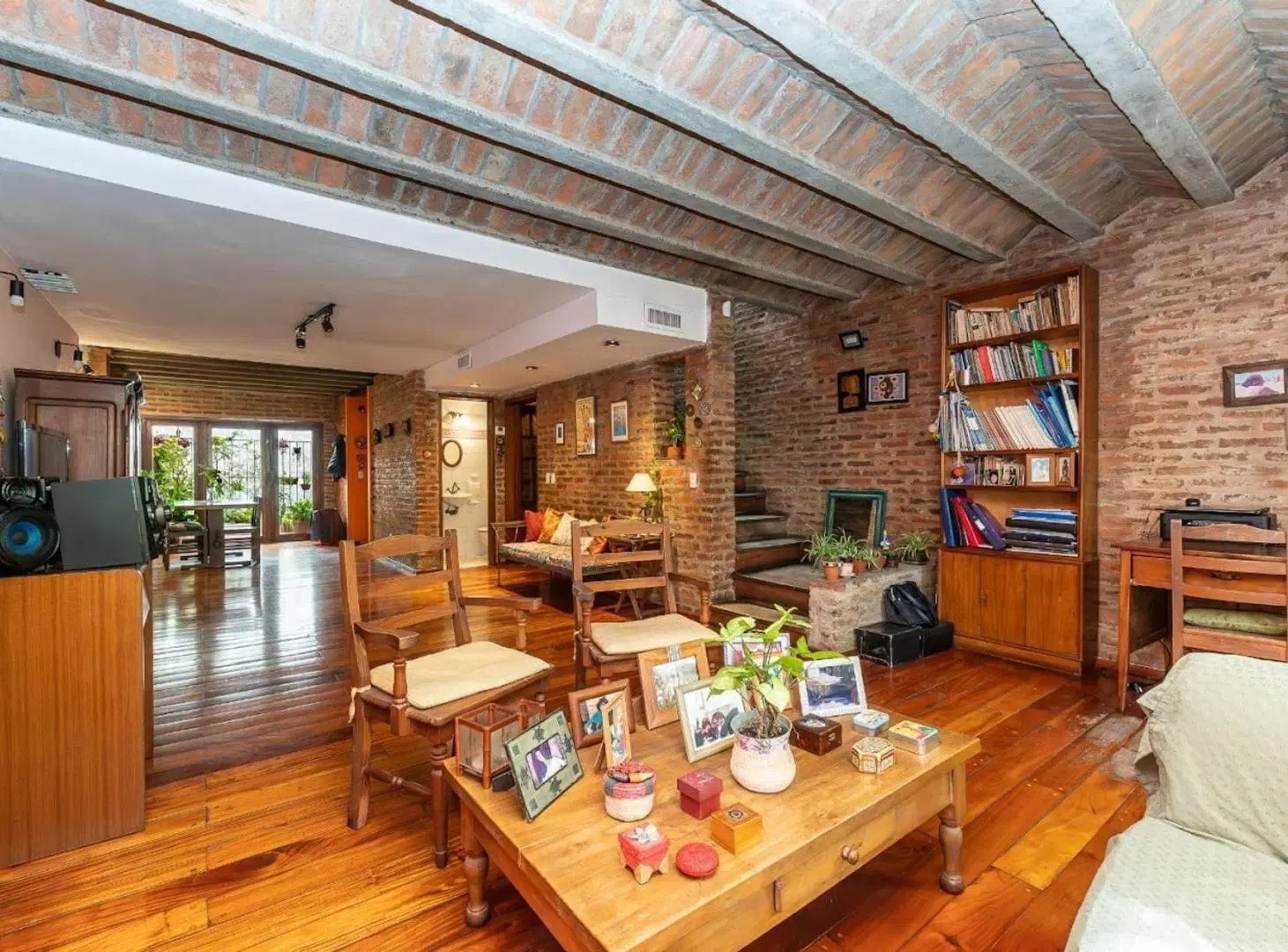VENTA PH CASA 5 AMB COCHERA PATIO BARRACAS CREDITO 3