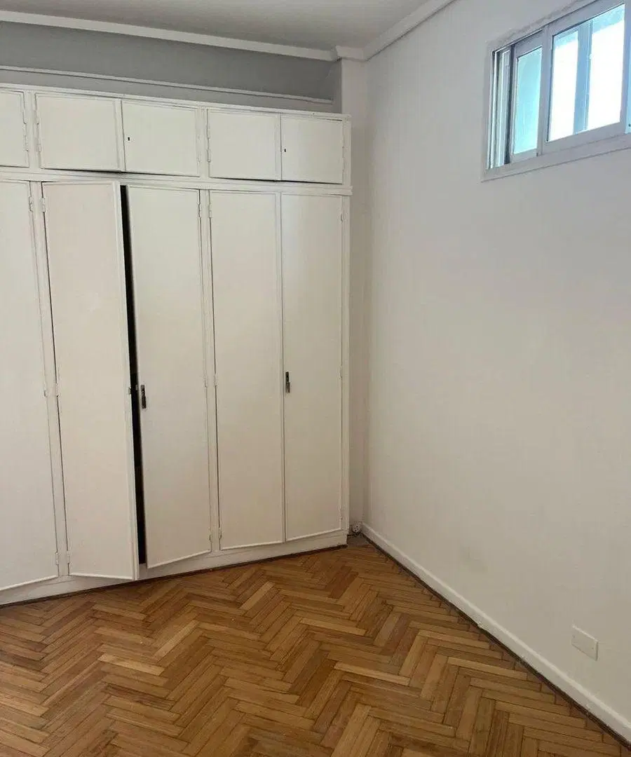 Monoambiente DIVIDIDO con BALCÓN y Cocina SEPARADA 8