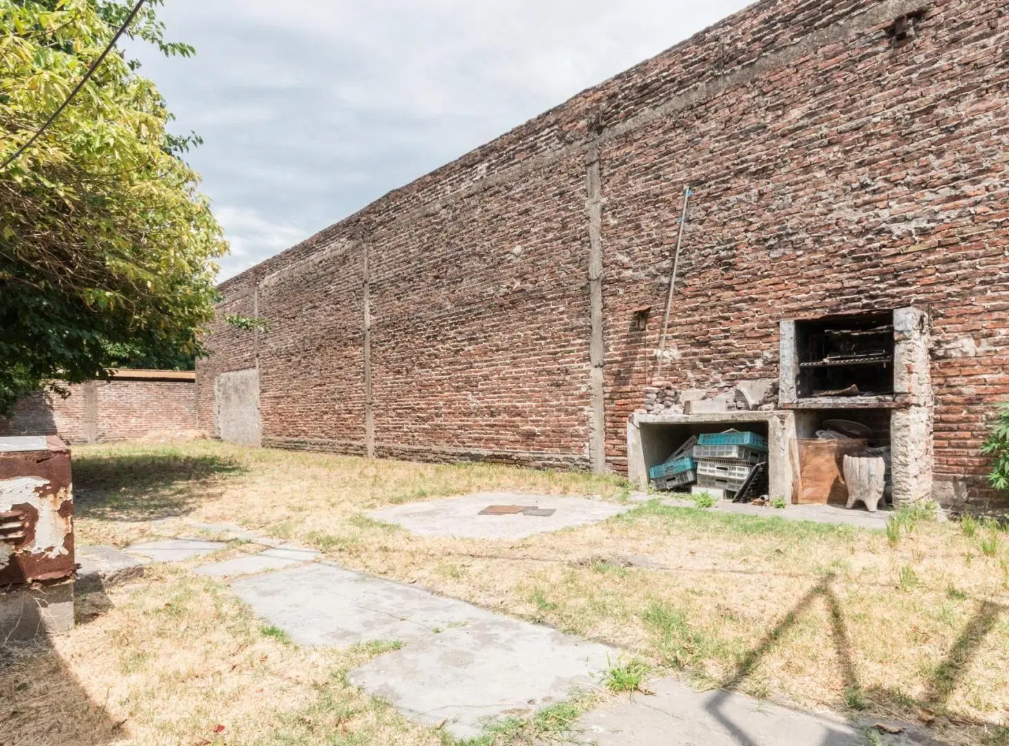 VENTA CASA AVELLANEDA , a reciclar, COCHERA 3