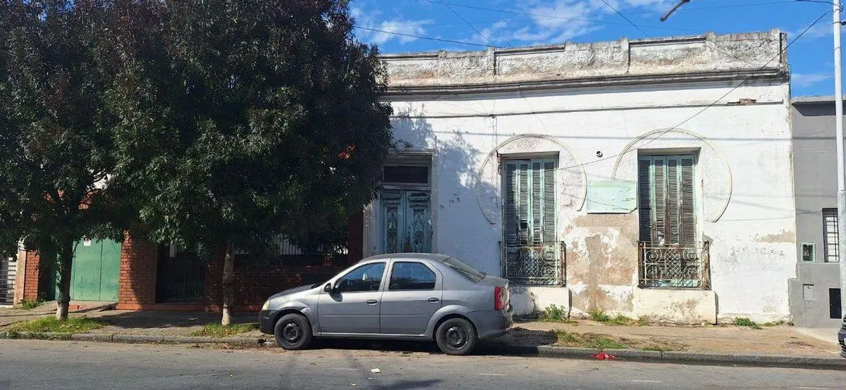VENTA LOTE - CASA A DEMOLER O RECICLA - AVELLANEDA 7