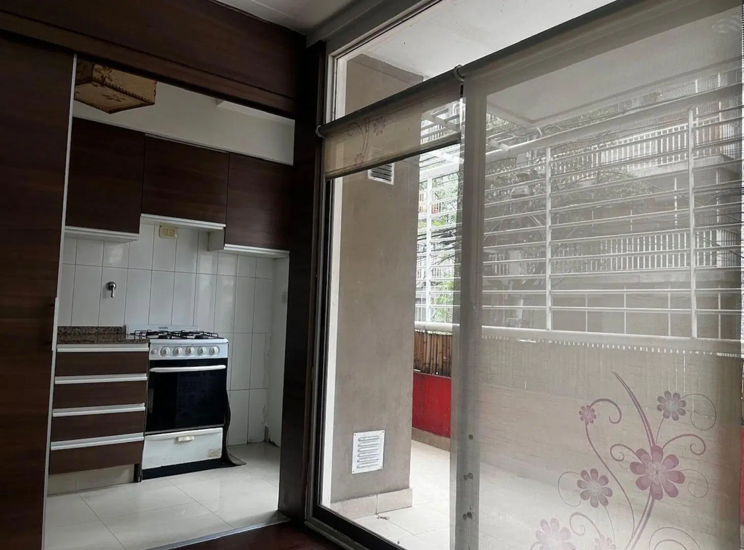 Caballito: 2 ambientes, balcón, patio y amenities 8