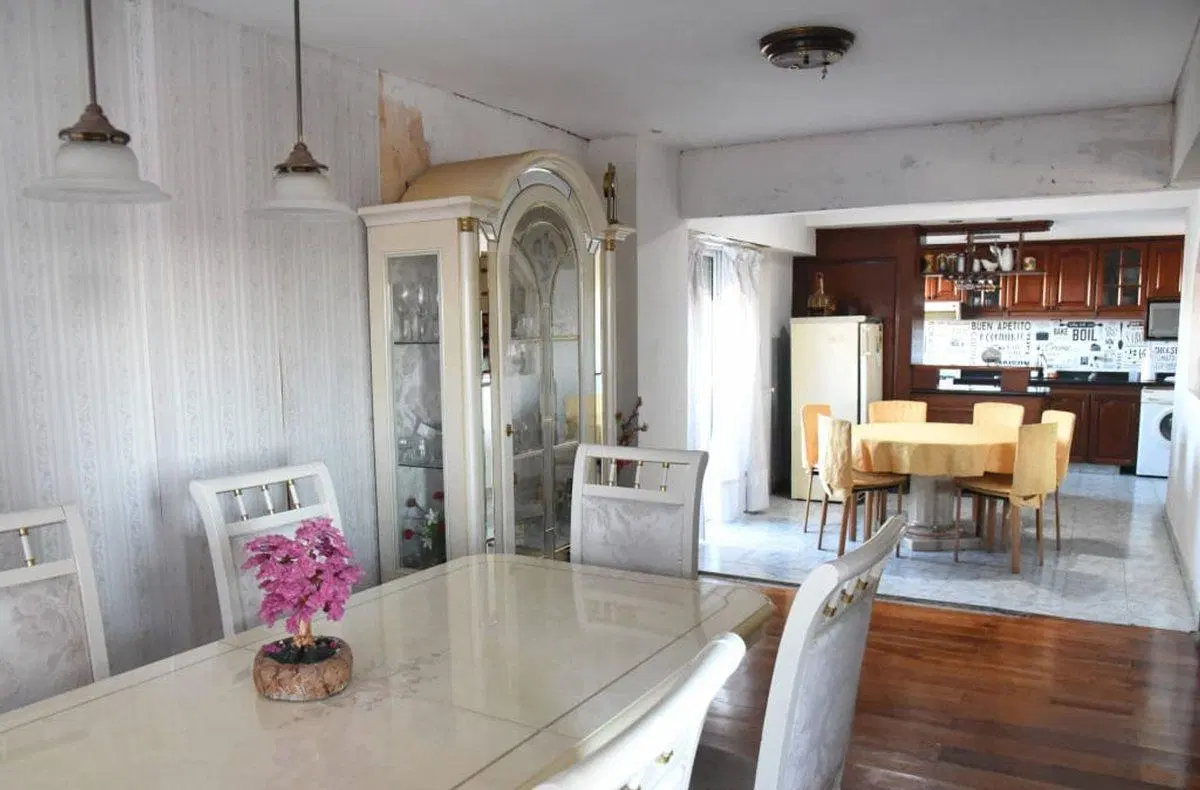 VENTA DE DEPARTAMENTO TIPO DUPLEX EN VARELA 8