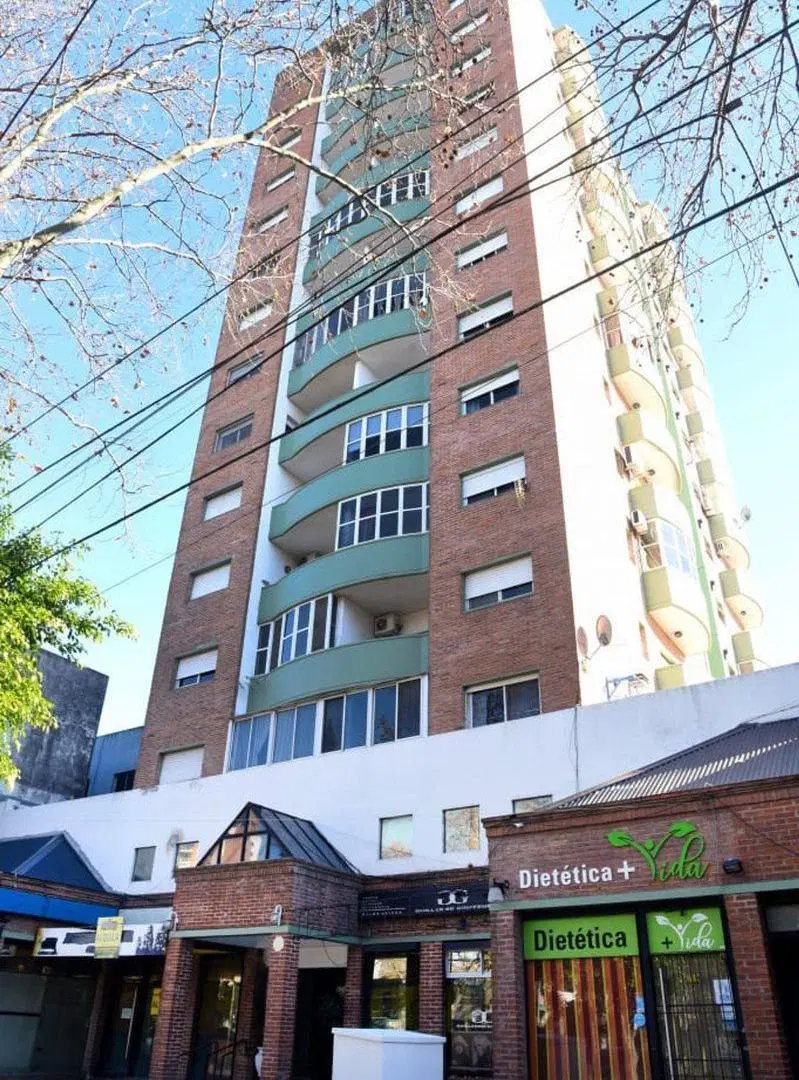 VENTA DE DEPARTAMENTO TIPO DUPLEX EN VARELA 2