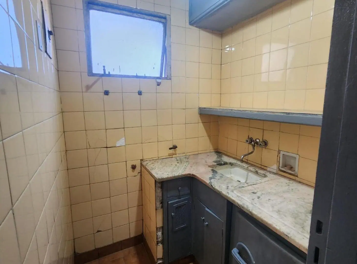 Venta Departamento 2 amb Constitución 3