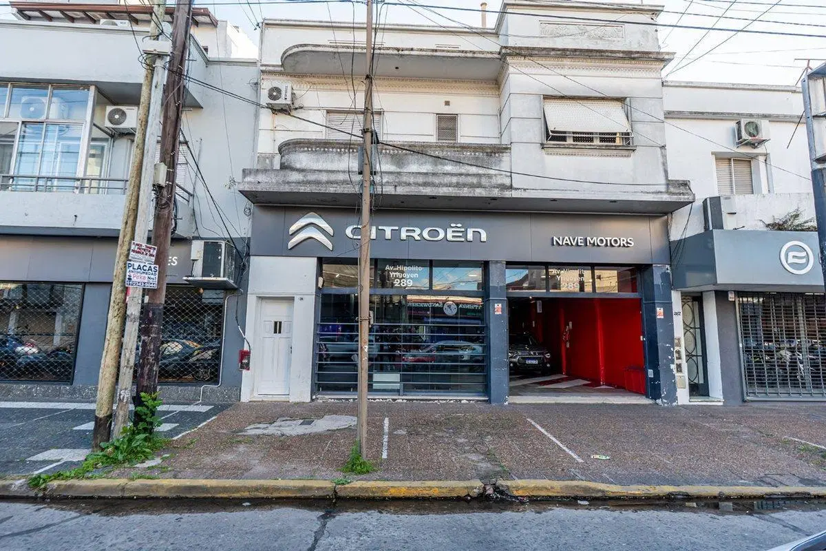 VENTA EXCELENTE LOCAL CON 2 DPTOS QUILMES CENTRO 2